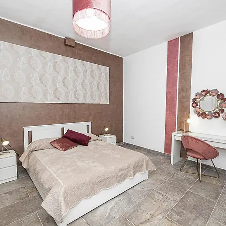Apartment Casa Raffadali, In Centro Storico A