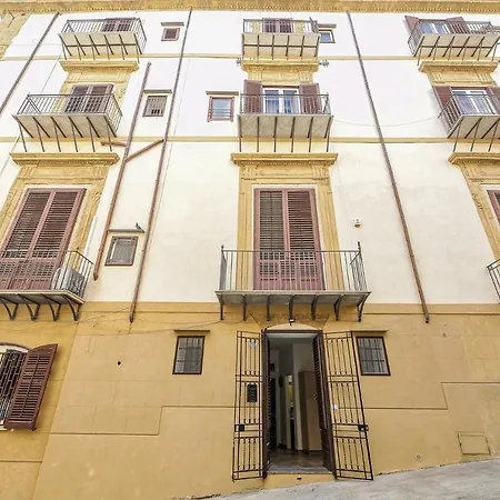 Casa Raffadali, In Centro Storico A